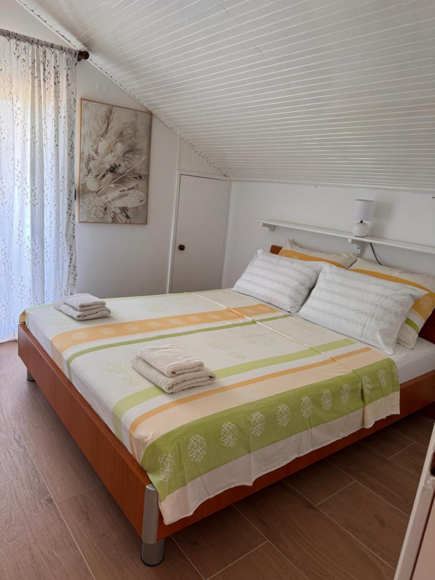 Apartmani Fides Lumbarda Camera foto